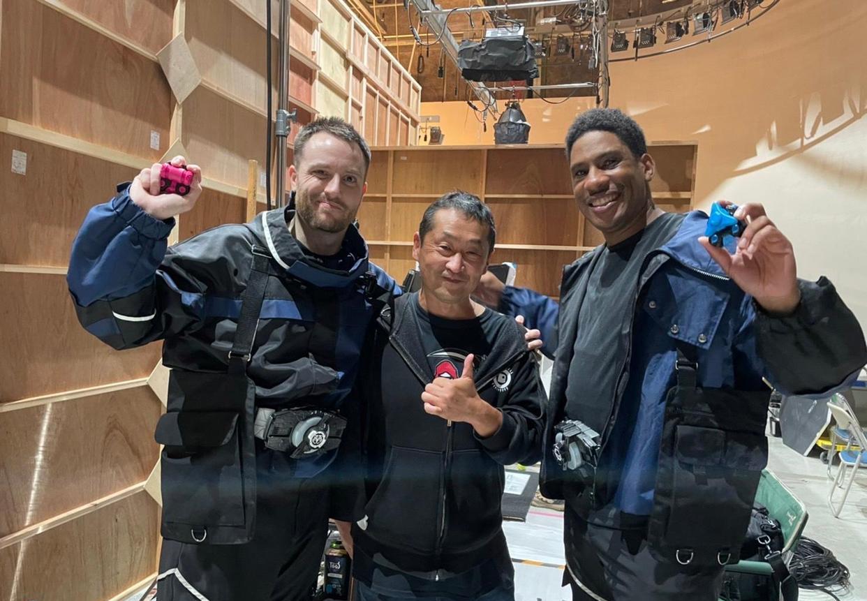 假面骑士|假面骑士极狐:女主的两位保镖曾经也是骑士 外国小哥成功圆梦了