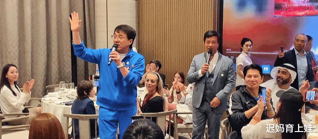 成龙|成龙在国外什么待遇？印度开放千年古城，伦敦市长为他友情客串