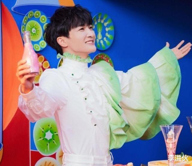 春晚|卫视春晚大比拼，冯巩惊喜现身，杨颖跨界主持，杨钰莹孟庭苇合唱