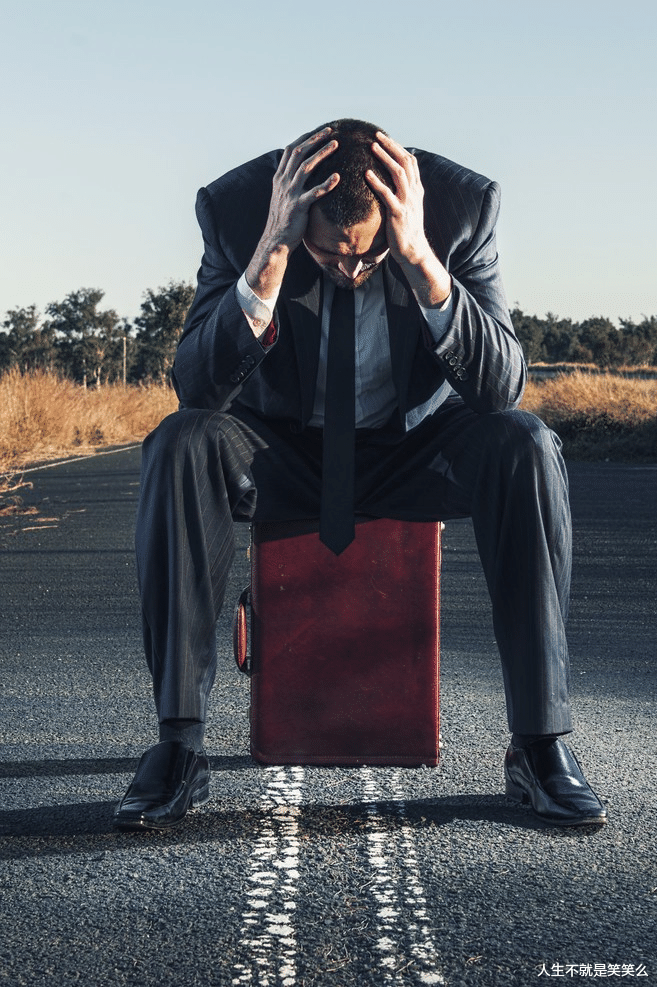 导游|小饭店老板/导游皆沦为2022十大最困难职业，前三名你肯定想不到