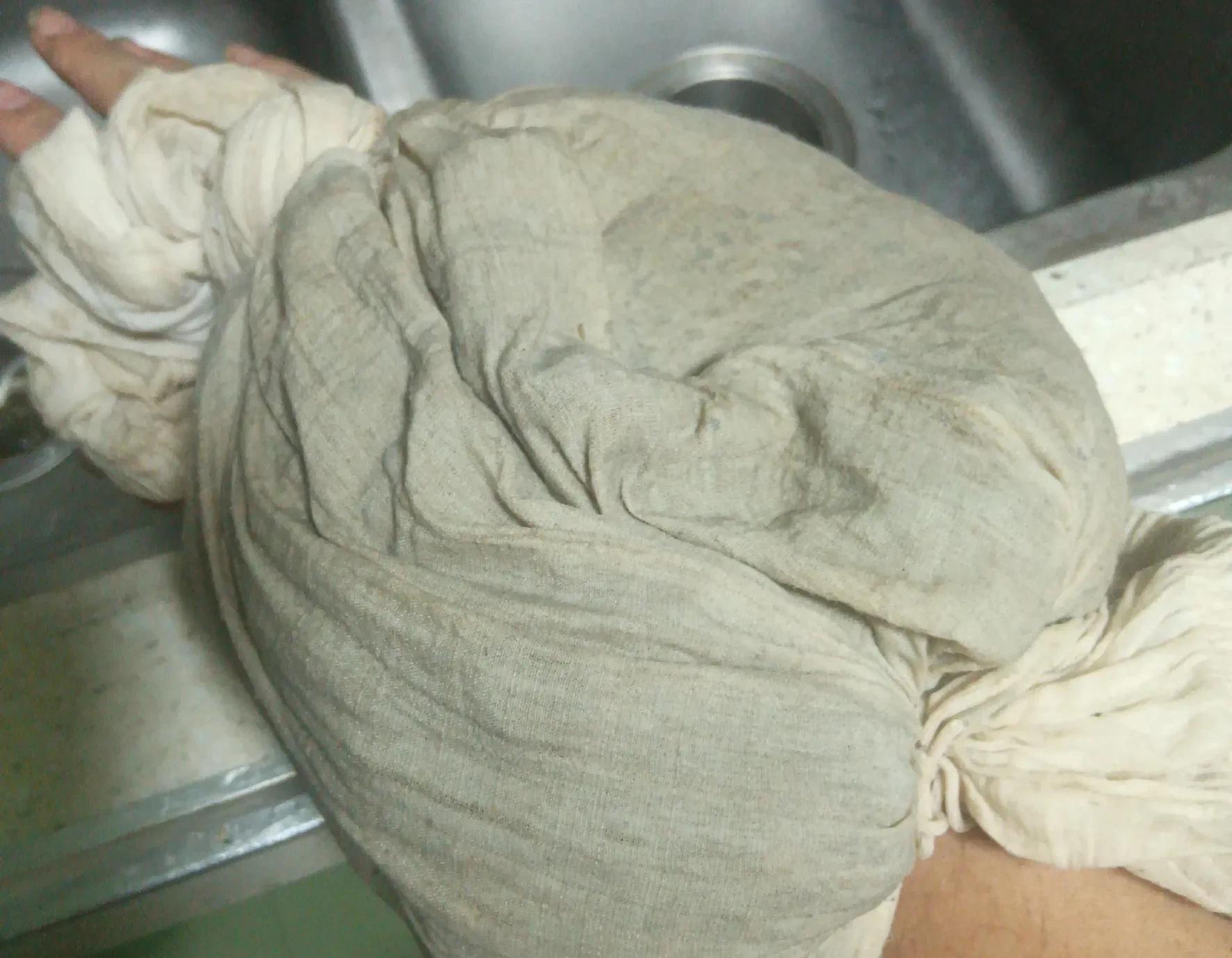 脂肪瘤|我花2000元，看五个医生，没治好手痛，含泪自己用土方法来治