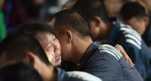 监狱里被判“无期”的人,每天在干些什么?说出来你或许不信