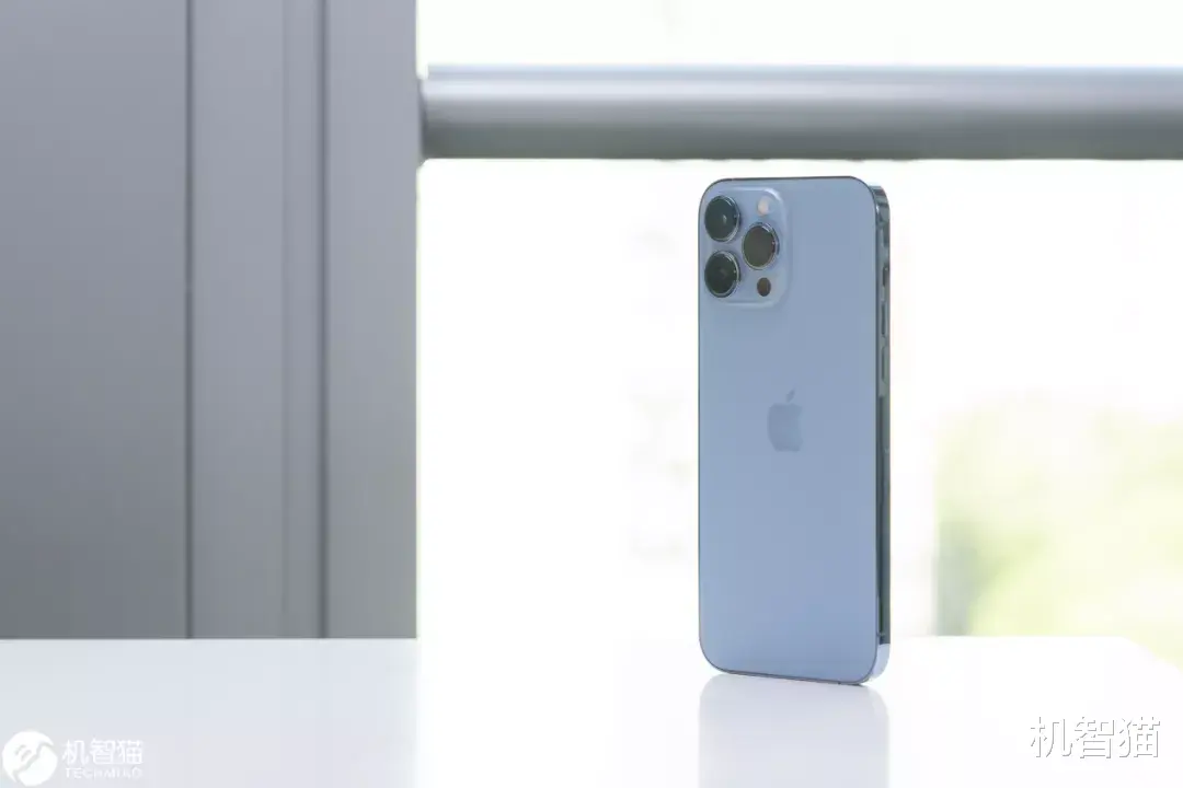 芯片|2022年初购机攻略：骁龙888机型暴降千元，折叠屏手机买到就是赚