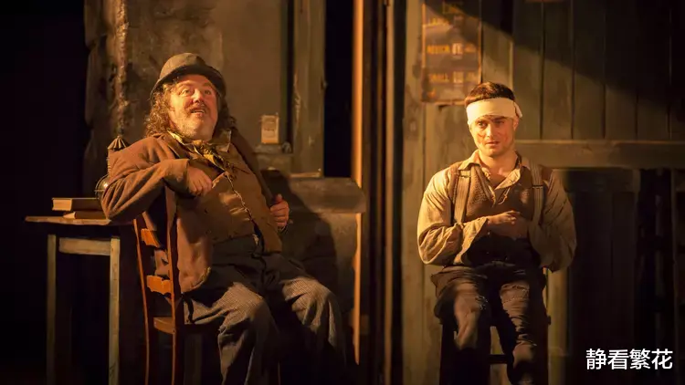 哈利·波特|孩子们的哈利波特，八千万片酬换人生停滞，他早成爱喝酒的矮大叔