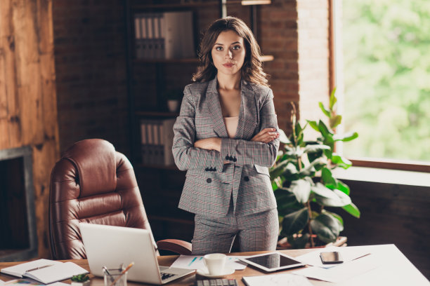 星座男|工作中对领导的忠诚度就是你“不忠诚”