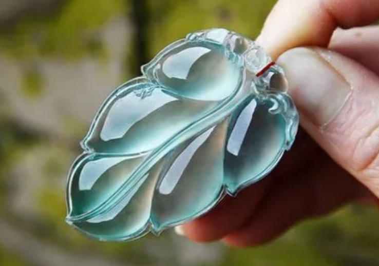 翡翠|买翡翠人的眼里,翡翠的分类是不一样的,主要是因为喜好不同