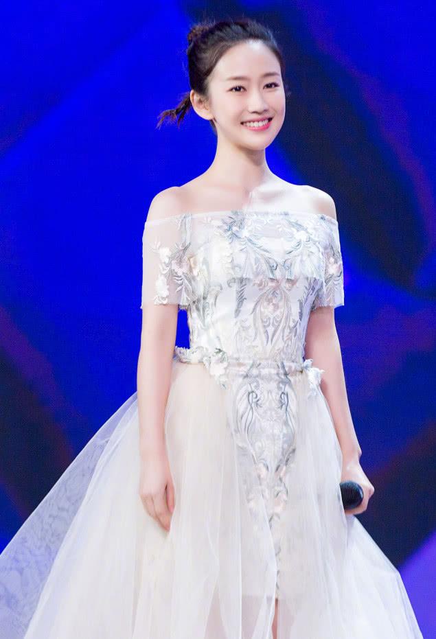 刘美含|“黑魔仙”刘美含:明星也“内卷”?被爆进北大研究生复试