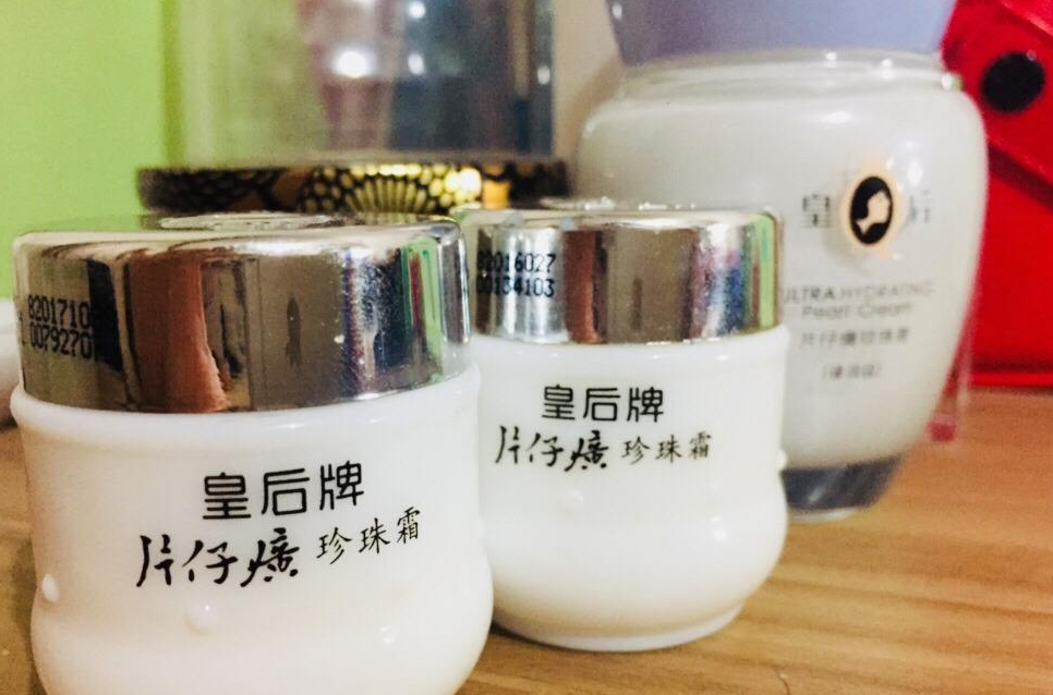 面霜 50+岁的女人，面霜不用买太贵的，这4种“经典国货”，平价又好用.