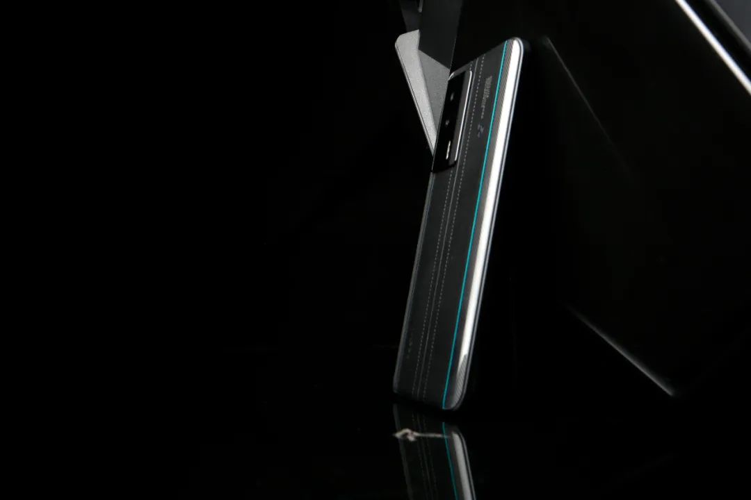Redmi K60冠军版图赏:速度与力量的完美结合