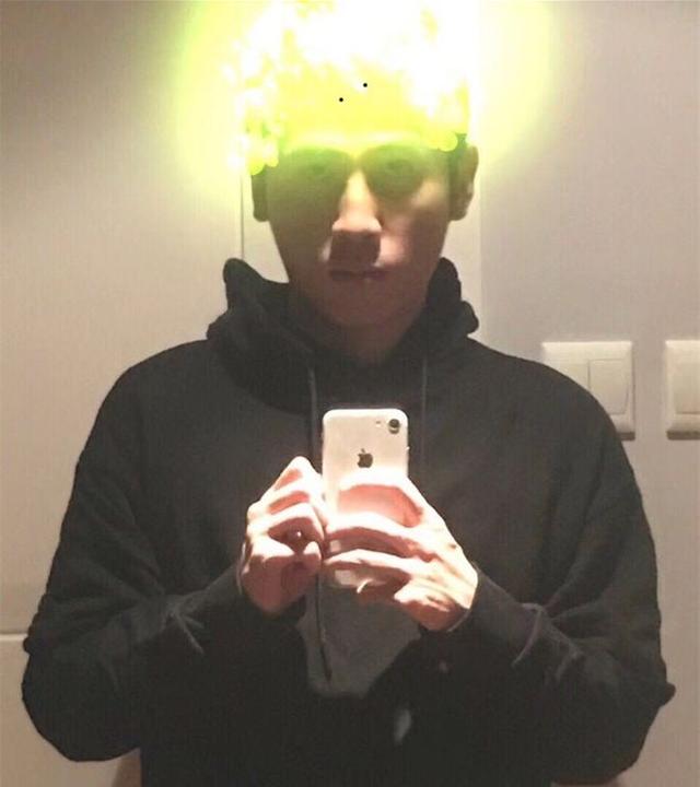 北京大学光华管理学院|刀圈职业选手为何退役后都在做直播，主要还是钱不够花