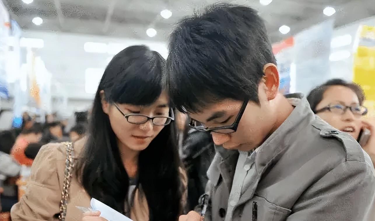大学生|“这种家庭的人我们不招”，资深HR的话，显露出当代大学生的心酸