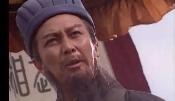 里皮|里皮痛陈“保护性接应”知道顽疾却仍无力这才是国足最大悲剧