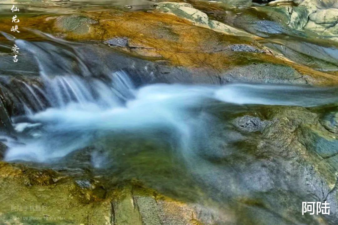 剑门关|仙龙峡是杭州旁边一处有名的漂流胜地，随手拍拍，小景也十分迷人