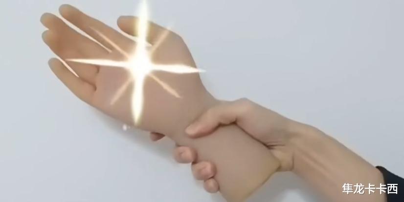 杰克·奧特曼|杰克奧特曼UR變身器推出決定 堪稱最貴的變身器 賽文：快謝謝泰羅