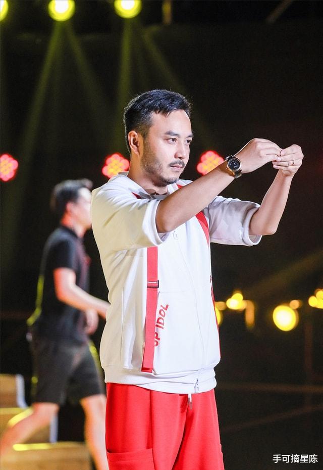 汪涵|汪涵拍“老坛”广告时,为何都吐出来?网友:现在知道了!多损啊