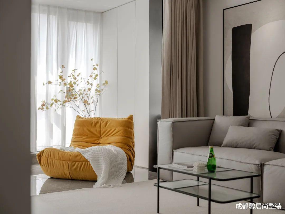90后小夫妻花17万装修的现代简约风，130平四居室太赞了