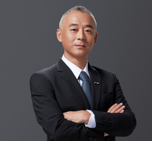 李宁服装被指像日本军服,官微致歉,网友不买账