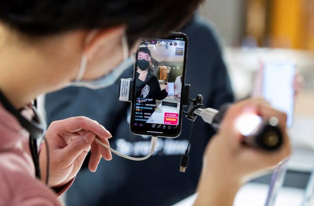 求职|父母有远见的，不会让孩子毕业就找3类工作，收入低天花板不高