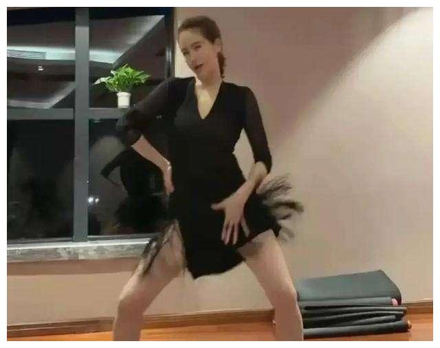 左小青|左小青:年轻时候被姜文,王志文,陈道明三位大佬同时看好