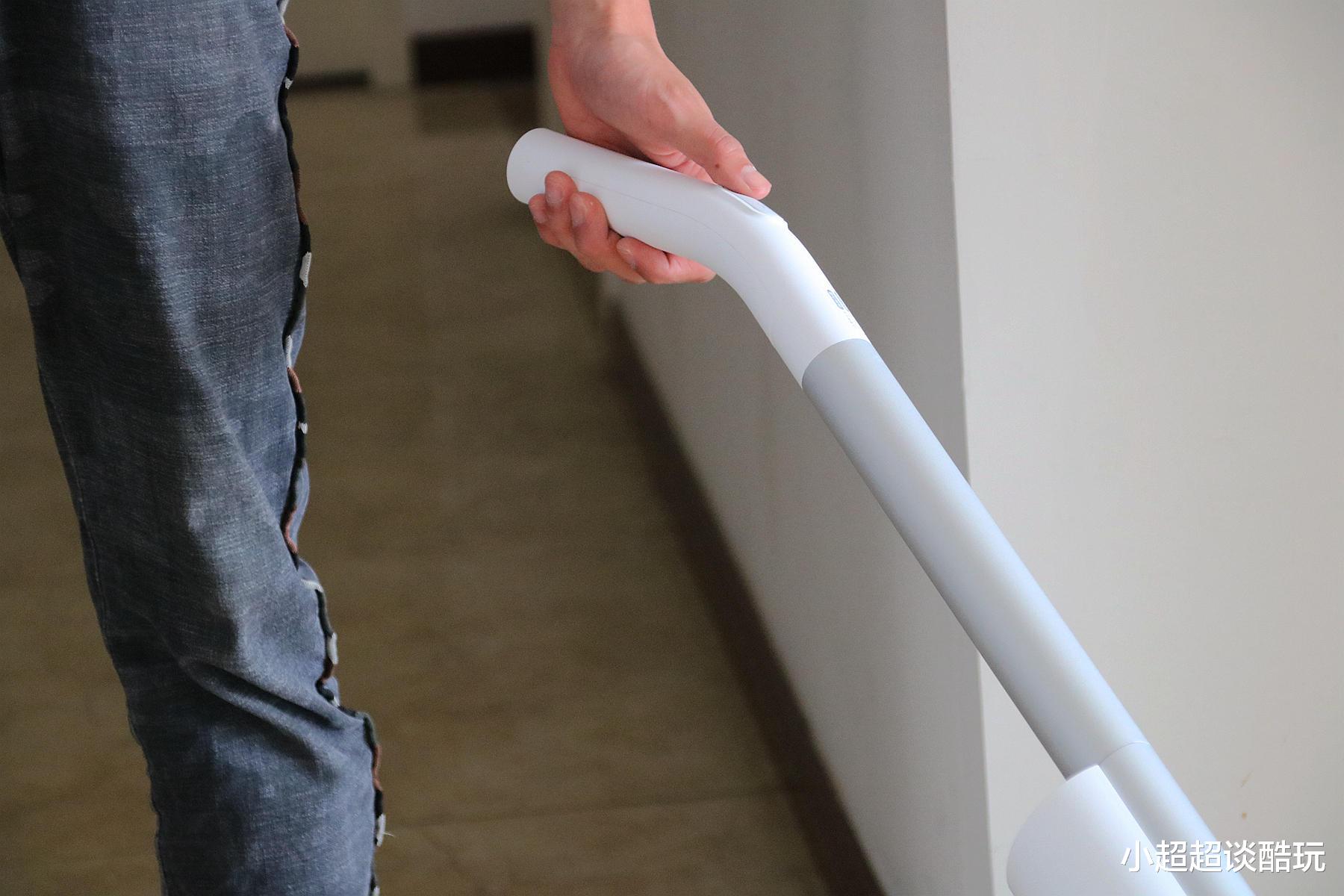 米家|性价比极高的小米新品拖地机体验，双刷无边框设计售价不到1千