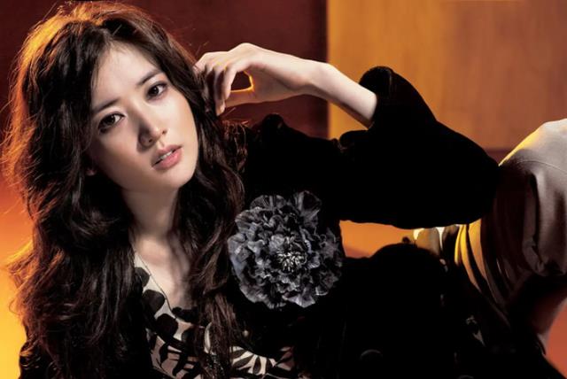 崔贞媛|崔贞媛:凭借“罗美七”爆红,为何41岁不婚?