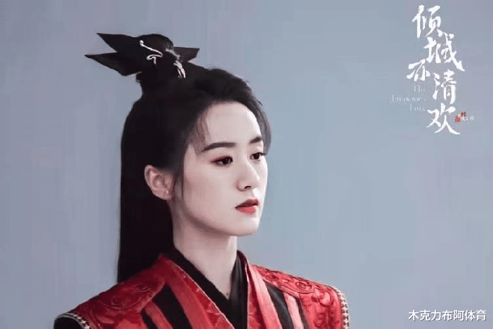 李晨|年近半百还演“偶像剧”！这5位男星真自信，和女主硬组CP像父女