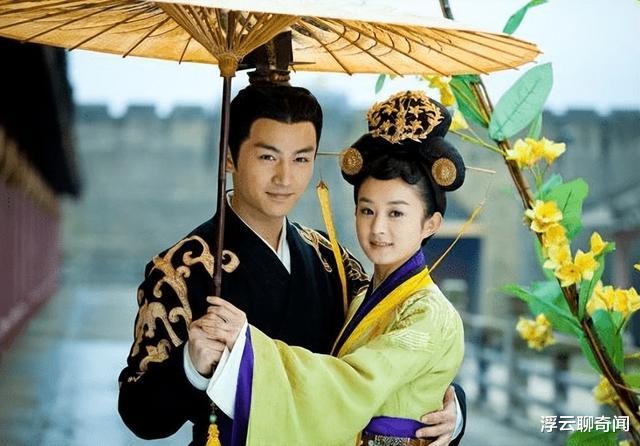 冯绍峰|冯绍峰：赵丽颖到底有没有喜欢过我？赵丽颖：不后悔和冯绍峰离婚