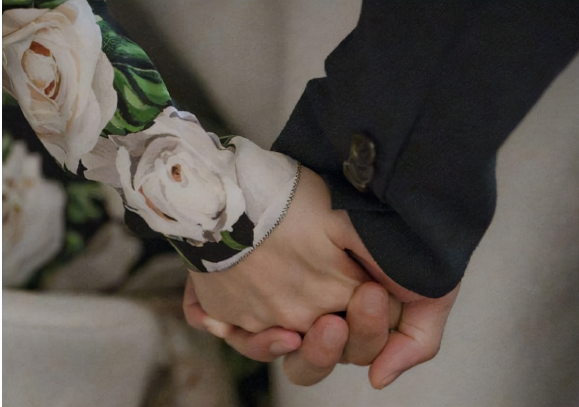 孙艺珍|玄彬孙艺珍结婚酒店曝光！仅场地费高达25万，装修高雅江景太开阔