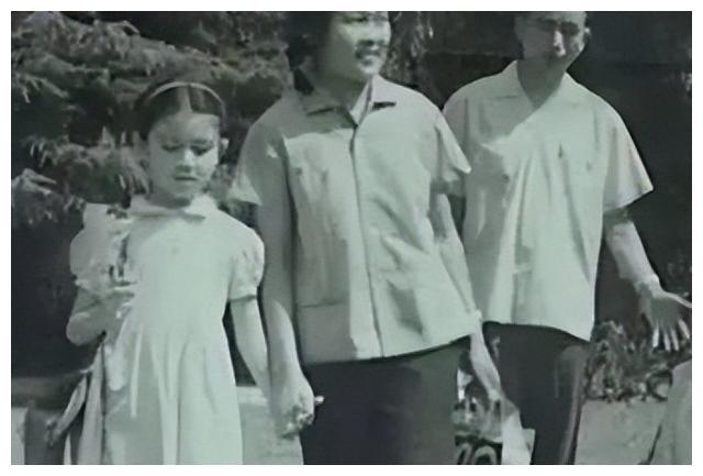 张艺谋|名导太太陈婷:19岁为爱退学,五年三胎逼退巩俐,独得张艺谋宠