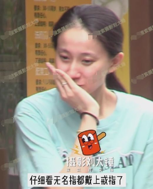 张豆豆|张豆豆带孙杨回老家，全程牵手感情甜蜜，女方素颜遭网友吐槽