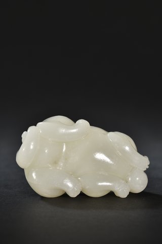 |和田玉 瑞兽献宝 摆件