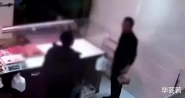 一只烧鸡值30万?河南小伙为了保护自家烧鸡,不仅赔钱还要坐牢