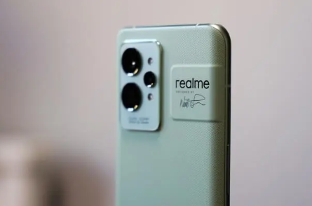 超声波指纹|骁龙8旗舰再次刷新底价，2K屏+12+512GB，上市2个月降至3774元