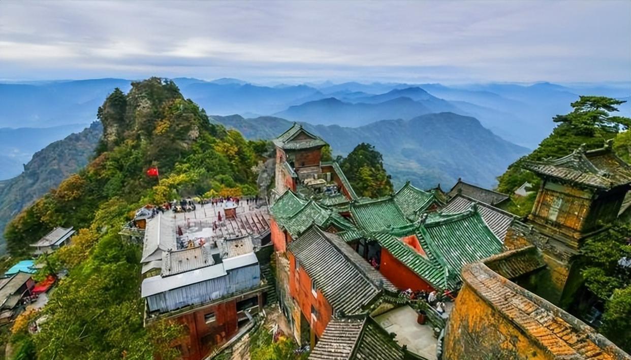 武当山|武当山神秘长明灯，燃烧600年从未熄灭，得知真相后怅然若失！