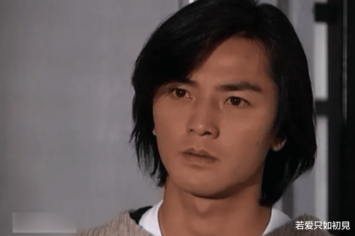 帅哥 留长发却不娘炮的6位男星，个个五官硬朗，既野性又帅气！