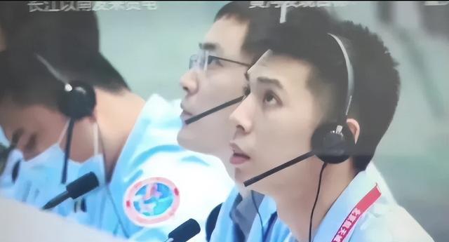 高健|28岁总调度高健火出圈,他背后的女人身份曝光,恋爱史堪比偶像剧