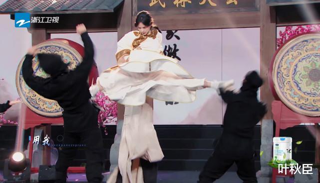 郑业成|《无限超越班》里郑业成的3个亮点,看完节目发现要论拼还得是港星