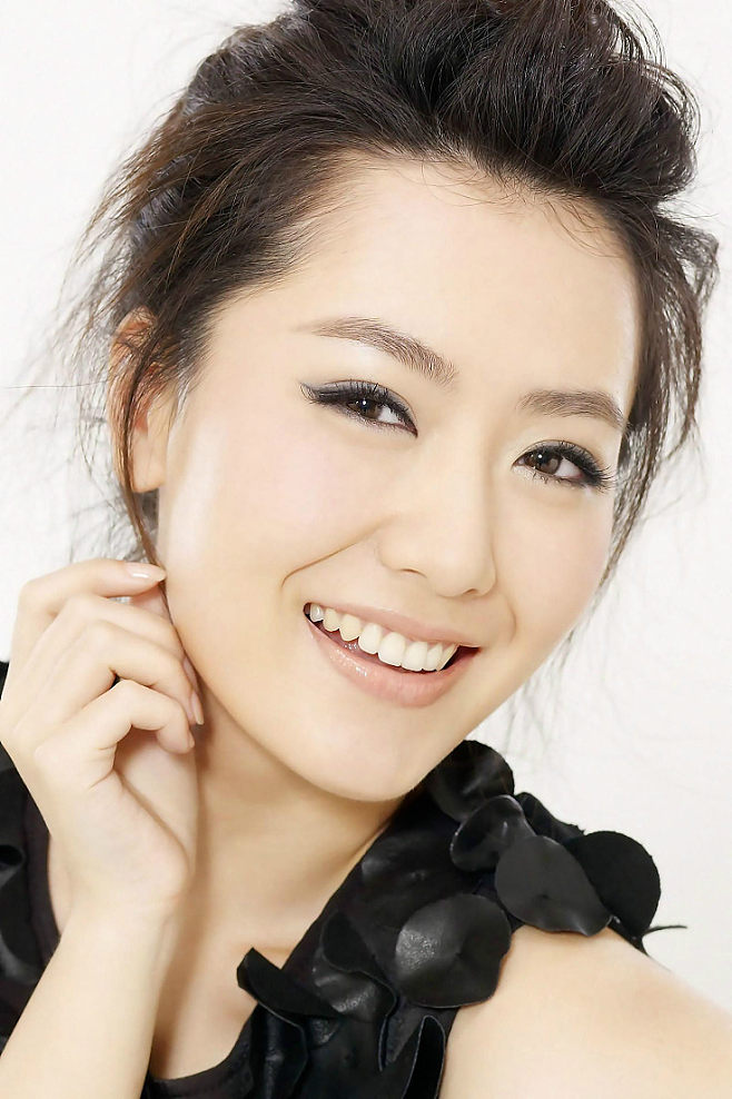 白冰|美图分享|“京城四美”白冰,这份笑容真的很耐撕!