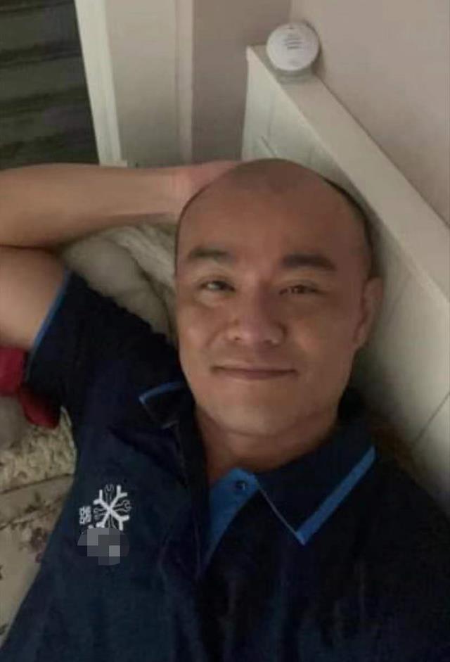 明星|40岁知名男星转行做维修工，剃光头穿旧衣搬重物，现况令人惋惜