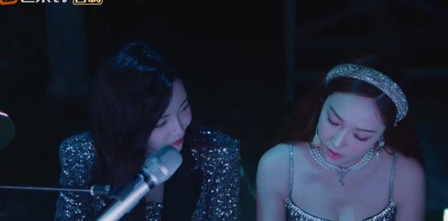 王紫璇|于文文终于大胜,牵手郑秀妍一起走花路,张俪、王紫璇收获友情