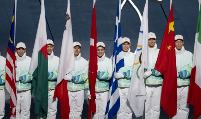 假笑男孩|冬奥已结束,“假笑男孩”被观众记住,更让人羡慕的是他的学历