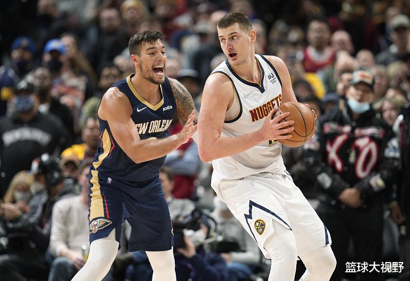 火箭队|超越库里，力压字母哥，甩开詹姆斯，NBA新的第一人诞生了
