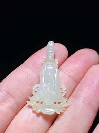 |明 和田玉籽料 白玉 莲花座 玉佛 挂件 玉?珮?