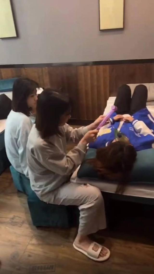 00后|大学毕业后当技师？江苏00后女大生就业选择引网友热议