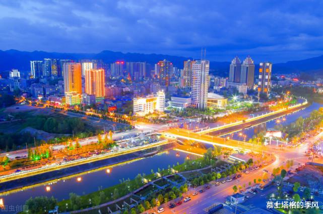 巴厘岛|中国夏天既凉快又好玩的8座小城,你去过几个?