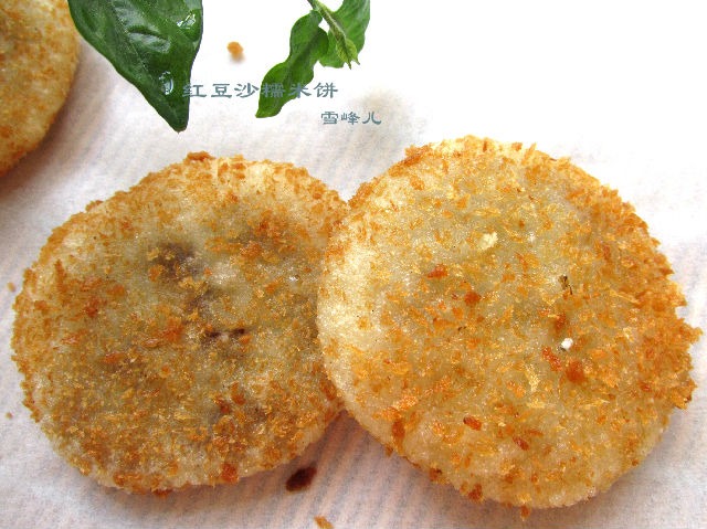 外酥里嫩，香甜可口的红豆糯米饼，非常美哦
