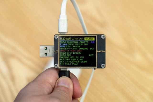 芯片|插排上位置总是不够?倍思拯救你!—倍思氮化镓100W2A2C充电器体验评测