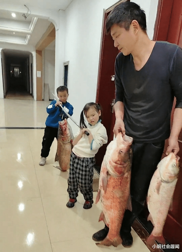 离婚|河南男子带娃钓鱼一整天，老婆看到3条大鱼后怒怼：不想过就离婚