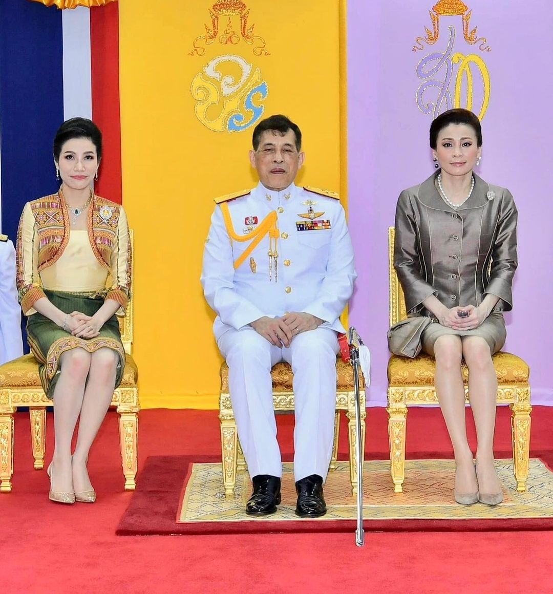 关之琳|泰王室剧情大更新！后宫宠妃喜得子，泰王再度当爹苏提达气得不行