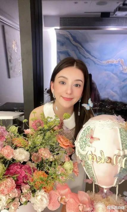 郭富城|郭富城为娇妻方媛庆生，与岳父母站一起没违和感，却因蛋糕小惹争议